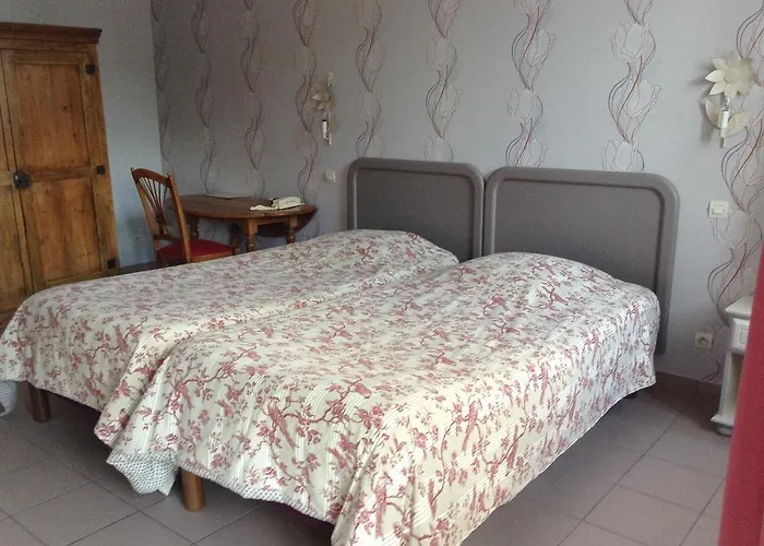 Hotel Du Terroir Le Val-Saint-Père